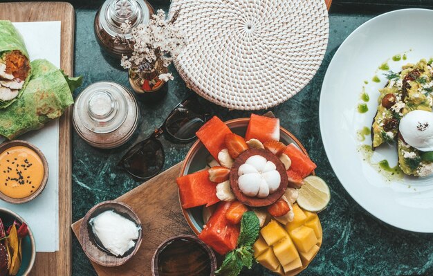 Photo directly above shot of food on marble