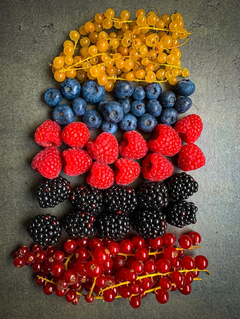 Foto direttamente sopra il colpo di frutta sul tavolo