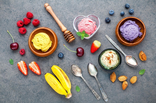 Photo directly above shot of ice creams with fruits on table