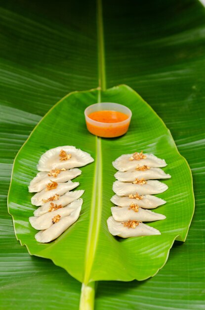 Photo directly above shot of leaves in plate