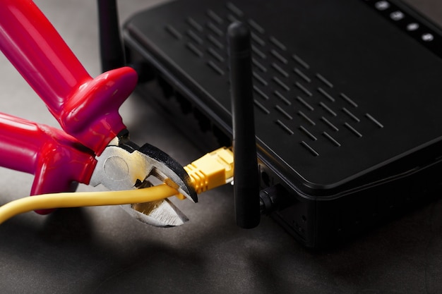 disconnecting-internet-connection-cuttin