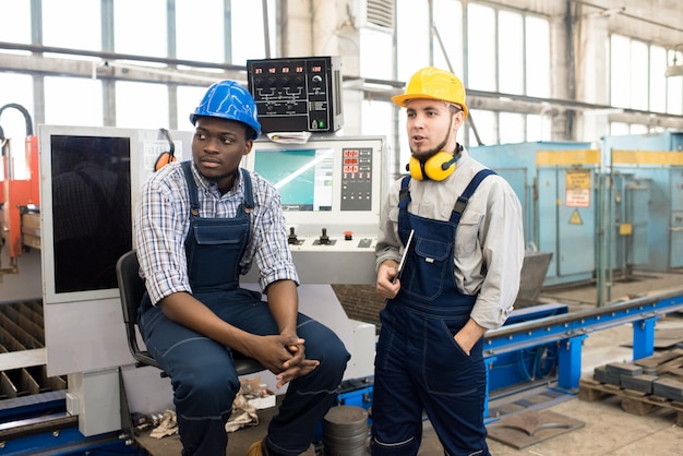 Discutere il processo di lavoro con il collega