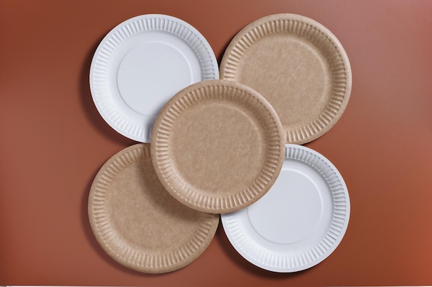 Disposable paper plates