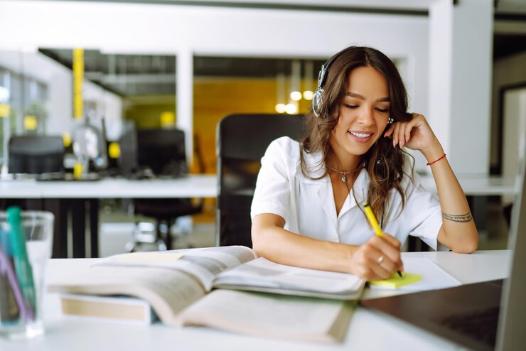 Photo distance learning young business woman student teacher elearning education concept