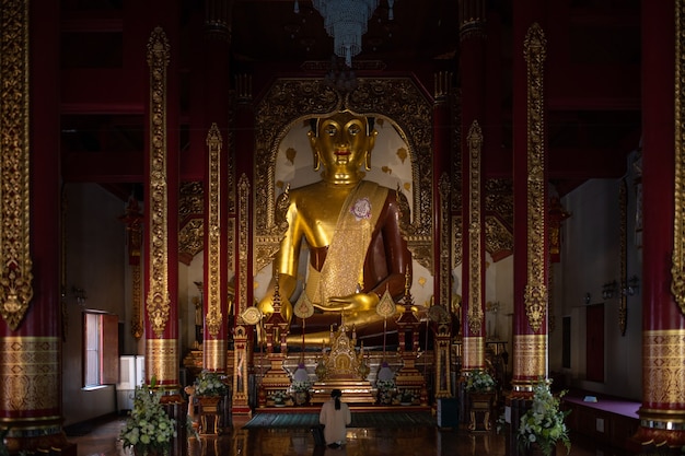 Foto dit is de foto van de boeddhistische tempel in chiang mai, thailand