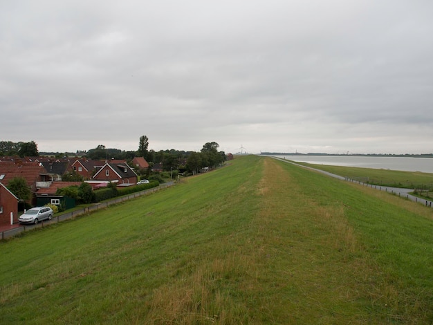 Ditzum bij de rivier de Ems