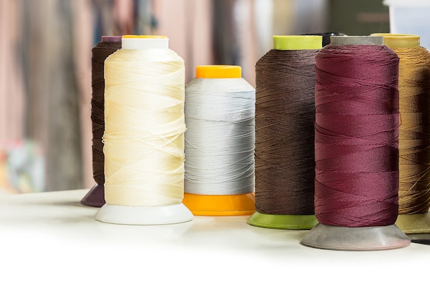 Diverse klossen garen voor de textielindustrie