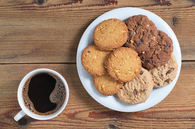 Diverse koekjes en koffie