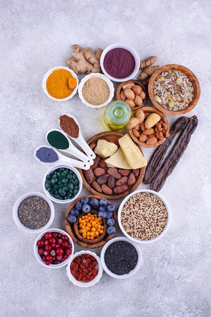 Diverse superfoods en gezond voedingssupplement