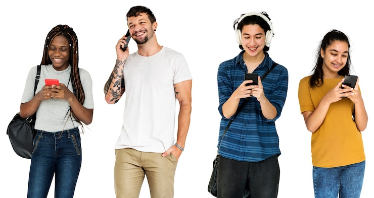 Photo diverse of young adult people using mobile devices studio isolated