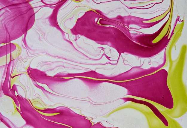 DIY abstract marbling pattern in magenta