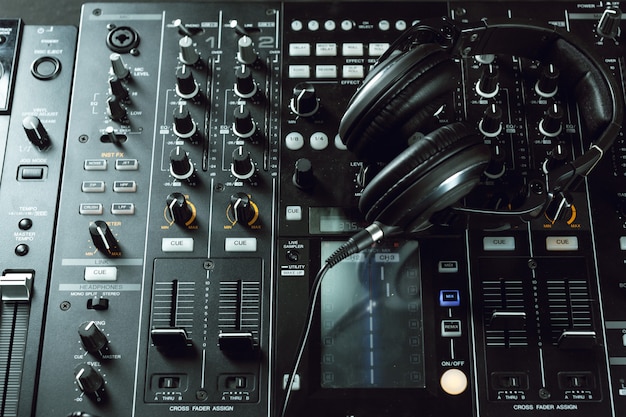 Dj equipment