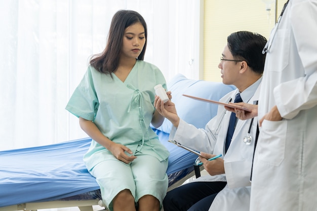 Doctor give medicine patient