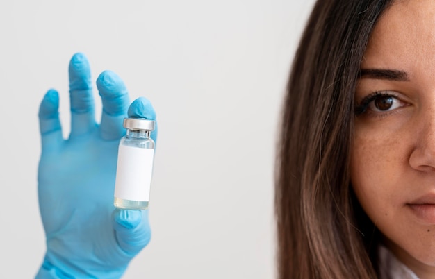 Photo doctor holding medical treatment