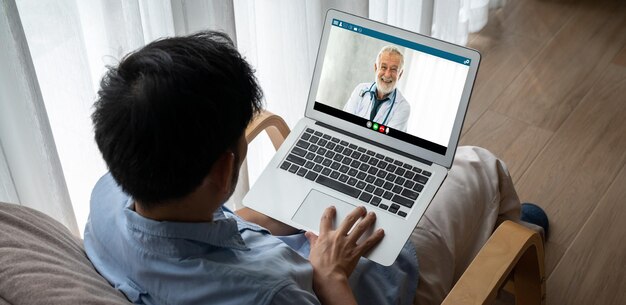 Doctor video call online by modish telemedicine software application