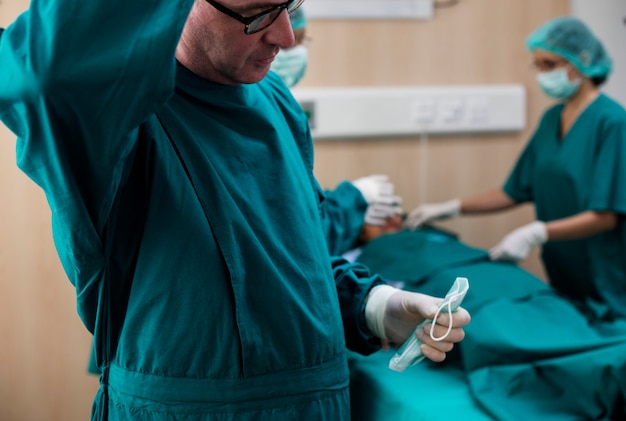 Doctors preparing for an operation