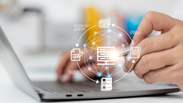 文書管理システムのオンライン文書データベースとプロセスの自動化により、ファイルを効率的に管理する将来のテクノロジー