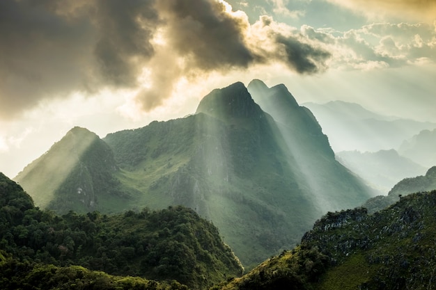 Doi Luang Chiang Dao Provinceチェンマイタイの風景。