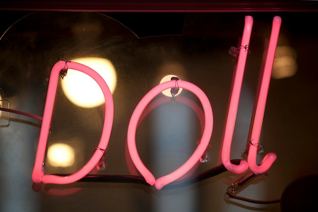 Foto luce al neon per bambole