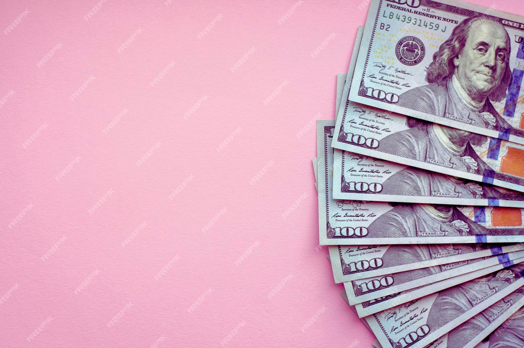 Hình nền tiền màu hồng là sự kết hợp độc đáo giữa sắc hồng nữ tính và yếu tố tiền tệ. Nếu bạn muốn tạo ra một phong cách riêng biệt cho màn hình của mình, thì hình nền này sẽ giúp bạn thu hút sự chú ý của mọi người.