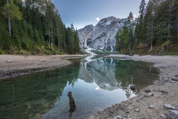 Dolomieten: reflecties in Lake di Braies