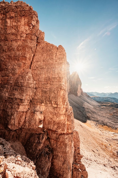 Photo dolomites three peaks of lavaredo italian dolomites with famous three peaks of lavaredo tre cime south tyrol italyxapeople climbing on a via ferrata route paternkofel