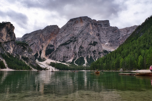 Dolomitesm 풍경, 이탈리아 호수 di braies.