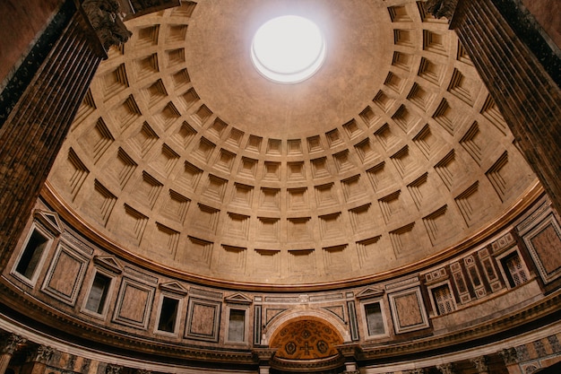 Photo dome of pantheon in rome