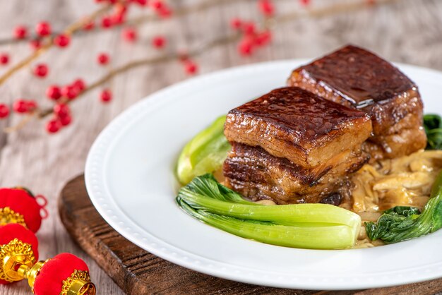 Dongpo pork meat with vegetable, traditional Chinese new year meal