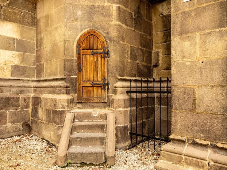 फोटो a door that is open to a building with a sign that says no
