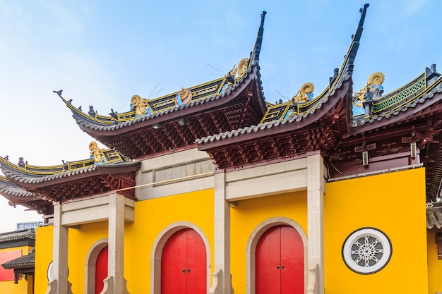 Doors and windows of temple buildings