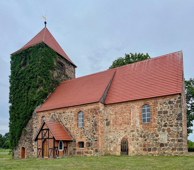 Евангельская церковь Dorfkirche Terpt в Луккау, Германия