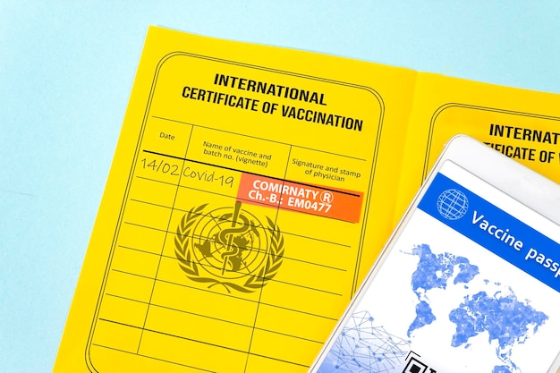 Dorstboostervaccinatie in Internationaal vaccinatieboekje en Digitaal Internationaal Certificaat van Covid19 Vaccinatie op smartphone