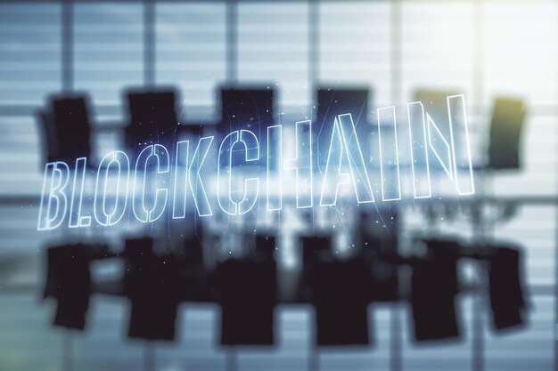 現代の会議室の背景に抽象的な仮想ブロックチェーン技術ホログラムの二重露出 研究開発の分散化ソフトウェアのコンセプト