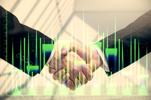 Foto doppia esposizione dell'ologramma grafico forex e stretta di mano di due uomini concetto di mercato azionario