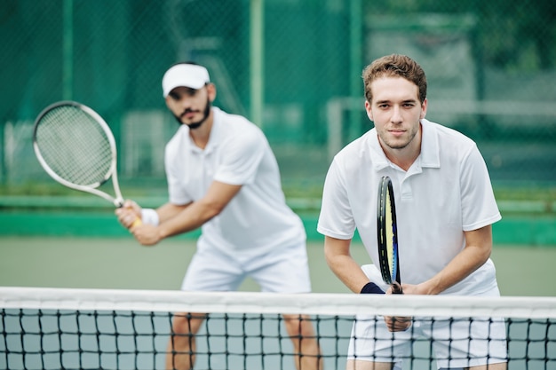 Raddoppia la squadra di tennisti