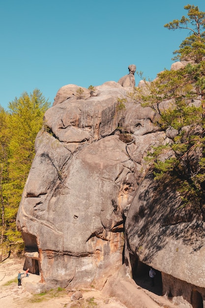 Dovbush rotsen Oekraïne wandelen landmark