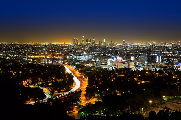 Центр Лос-Анджелеса ночной Лос-Анджелес