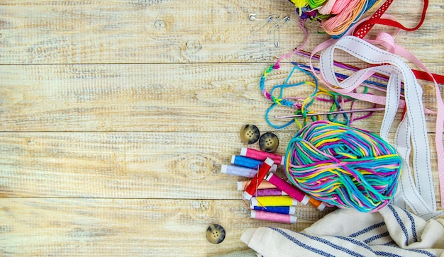 Draden en accessoires voor naaien en breien Selectieve focus