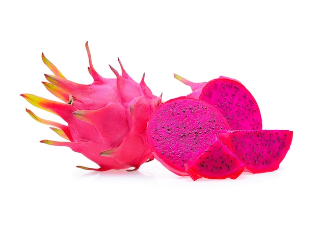 Dragon fruit geïsoleerd op wit.