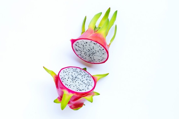 Dragon fruit, pitaya geïsoleerd