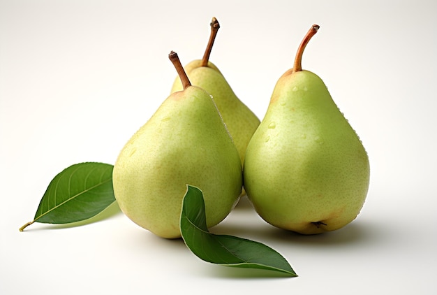 drie groene peren op een witte achtergrond