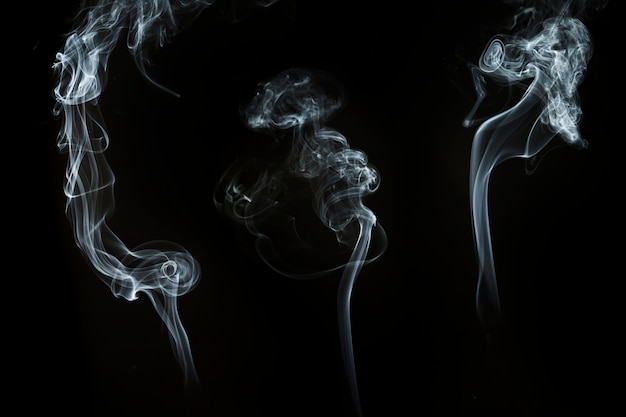 Foto drie verschillende rook silhouetten