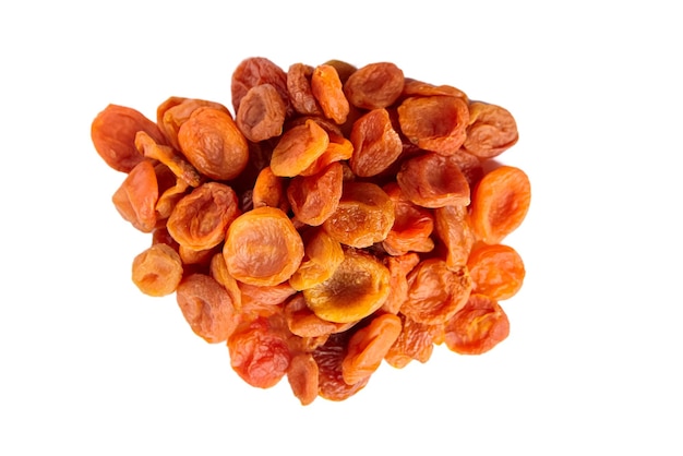 Photo dried apricot fruits isolated on white background