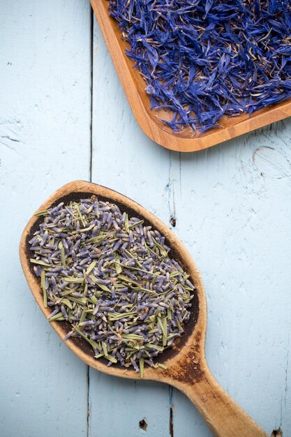 Photo dried aromatherapy plants herbal tea homeopathic medicine