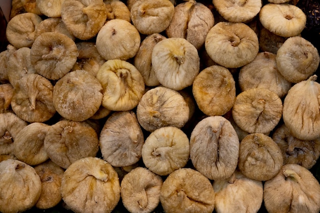 Dried figs