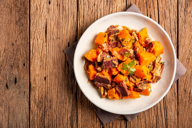 Carne secca con zucca piatto tipico brasiliano