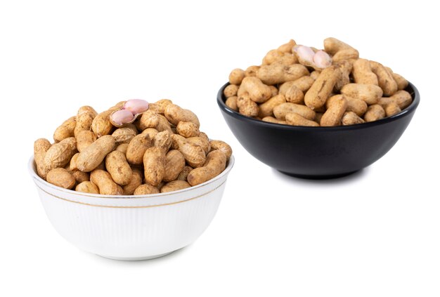 Dried peanuts in bowl