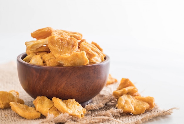 dried pineapple crispy chips