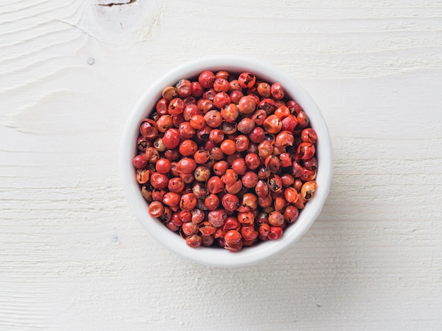 dried pink peppercorn